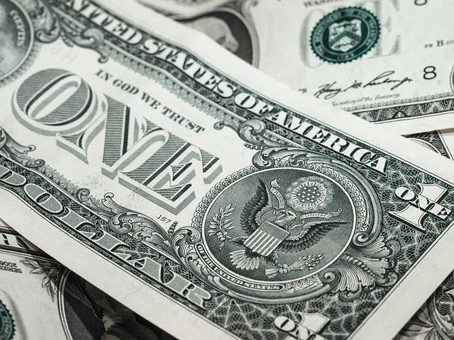 Americké peníze: Průvodce měnou USA pro cestovatele
