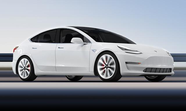 Jak minimalizovat rizika spojená s investicemi do Tesla Motors